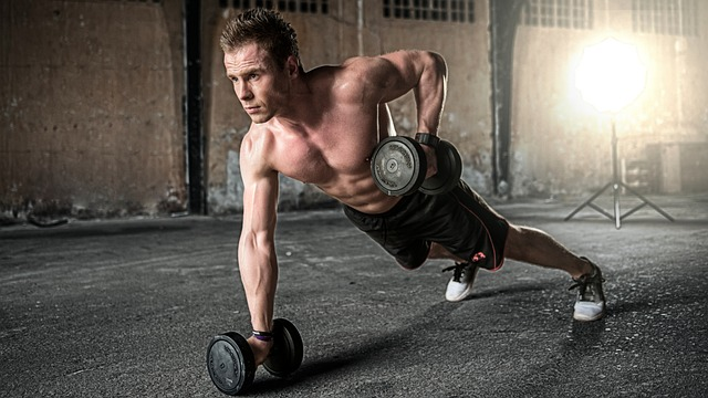 Full body workout with dumbbells: how to work on every muscle using just one piece of equipment